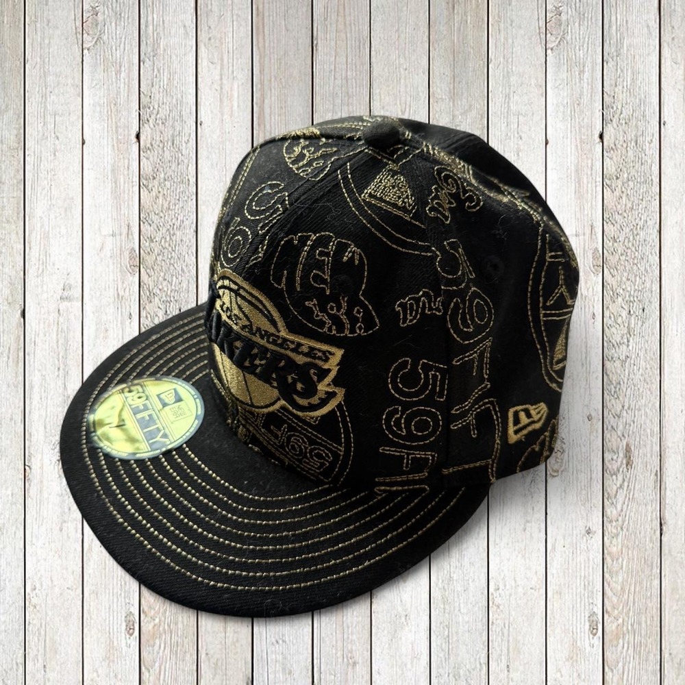 New Era Mens Los Angeles Lakers 59FIFTY Fitted Hat Black Gold All Over Size 7 - Picture 2 of 6
